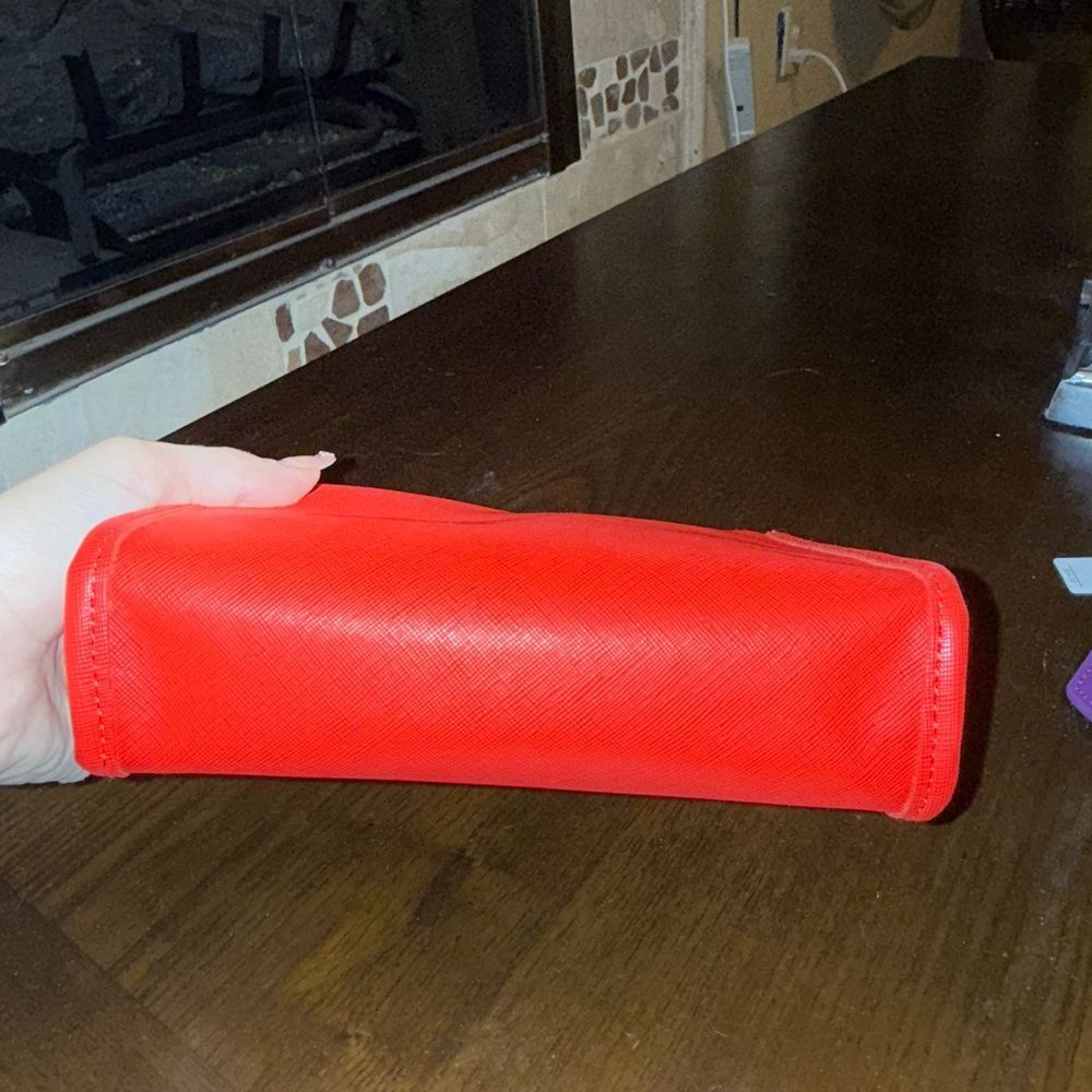 Kendra Scott Travel Pouch - red - Picture 8 of 12